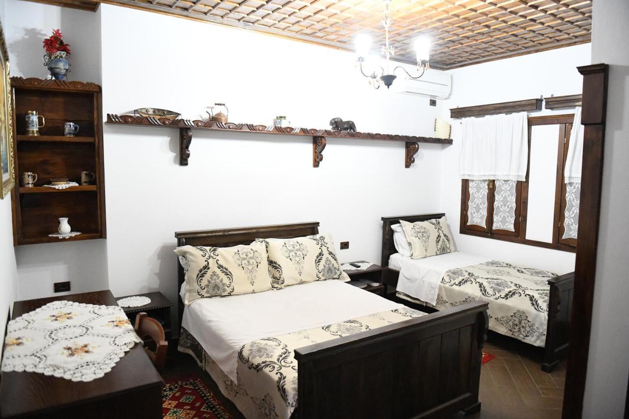 Hotel Kaceli Berat Exterior foto