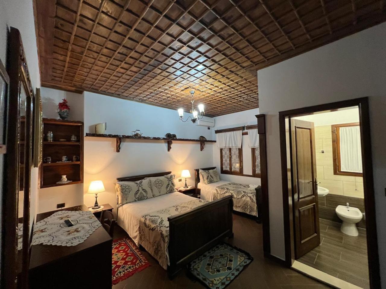 Hotel Kaceli Berat Exterior foto