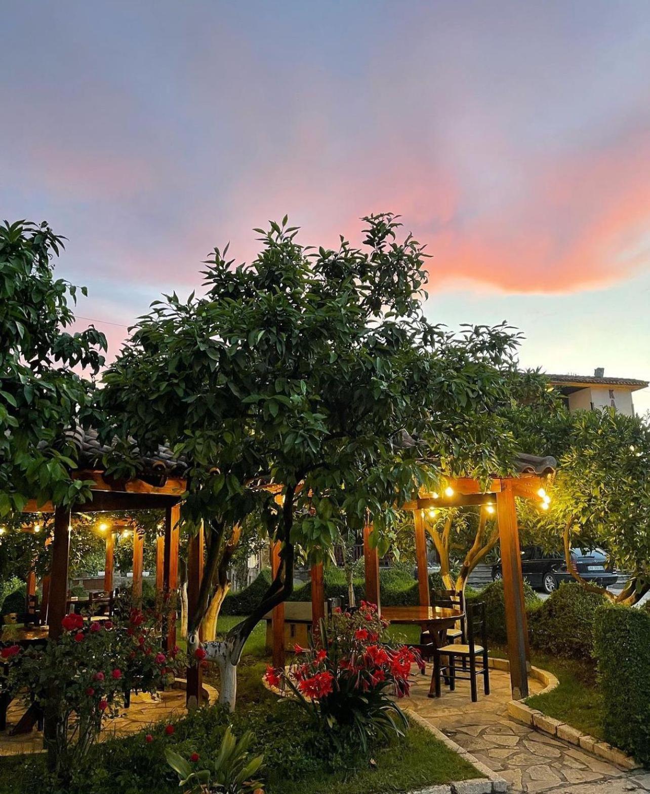 Hotel Kaceli Berat Exterior foto