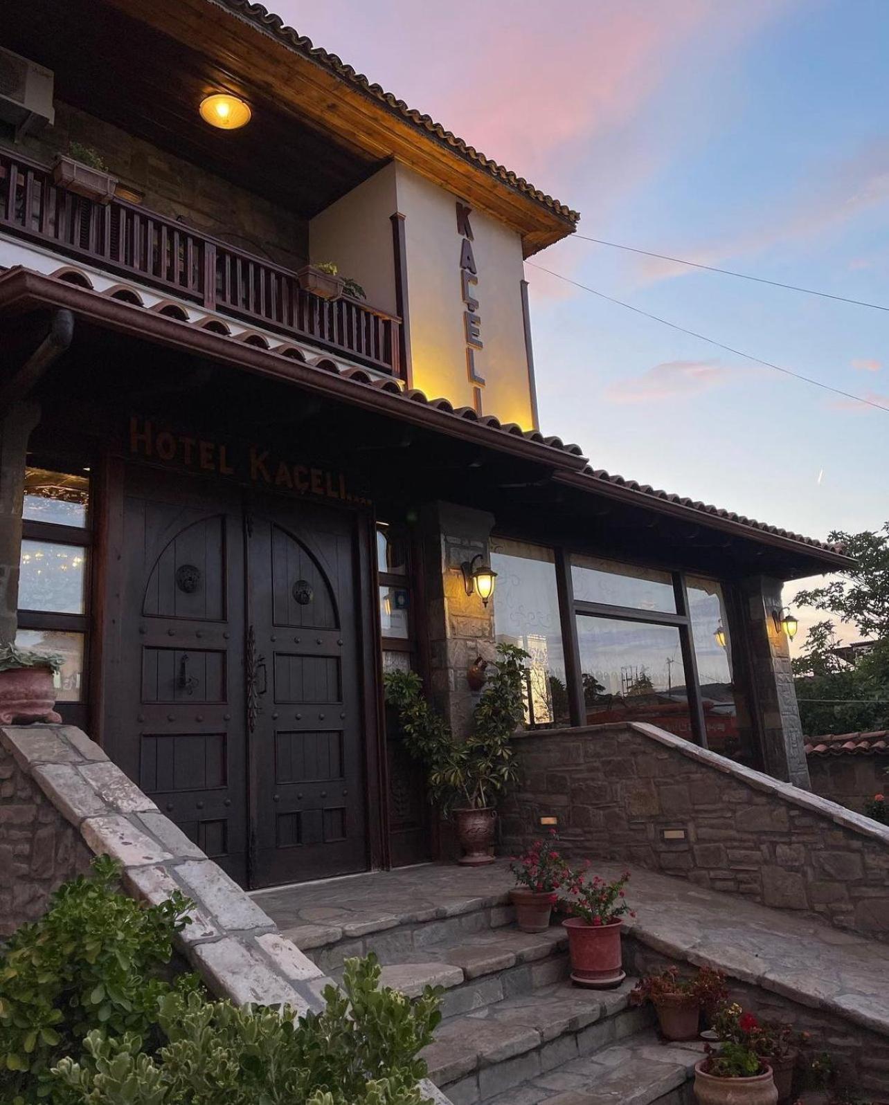 Hotel Kaceli Berat Exterior foto