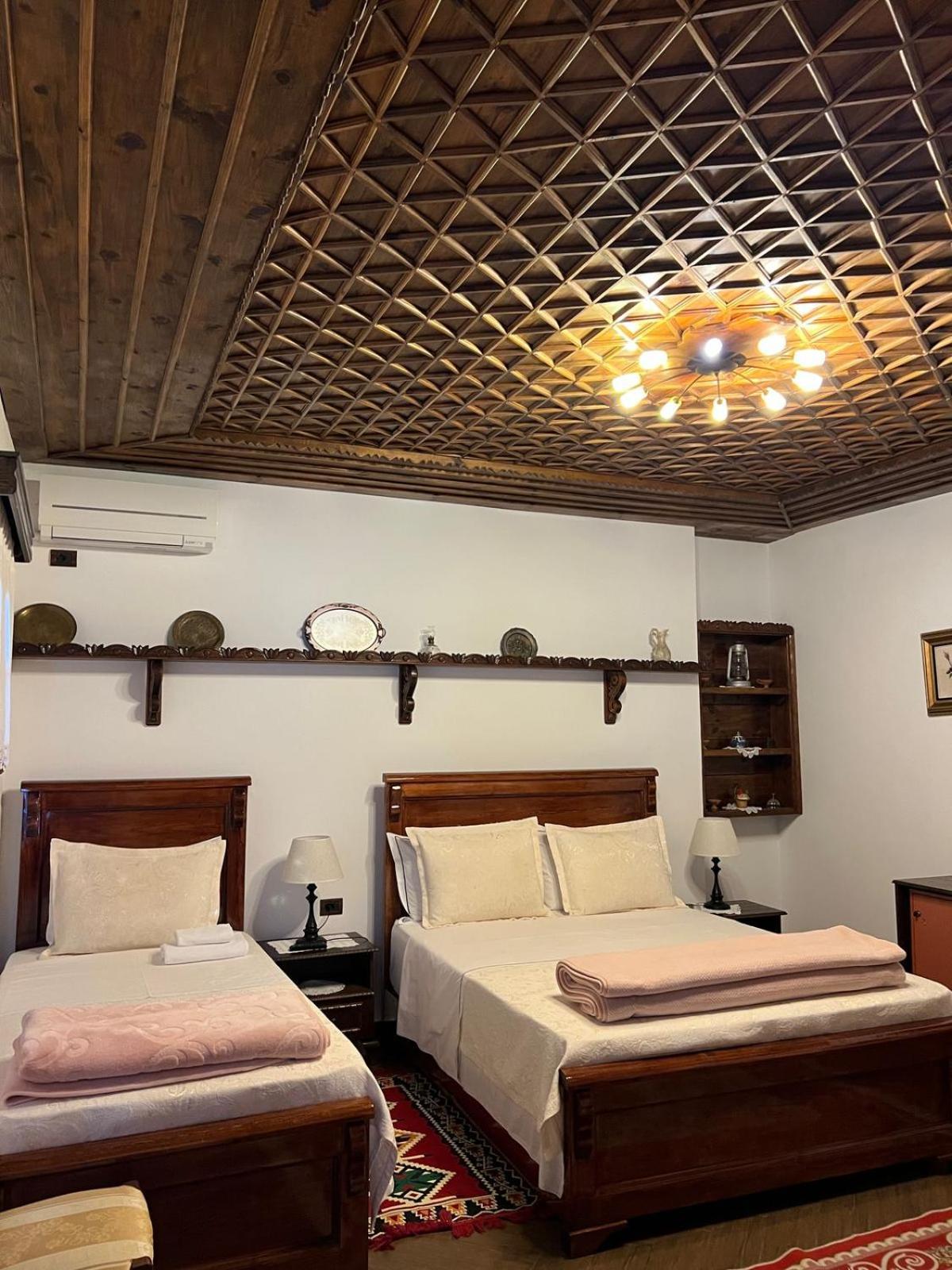 Hotel Kaceli Berat Exterior foto